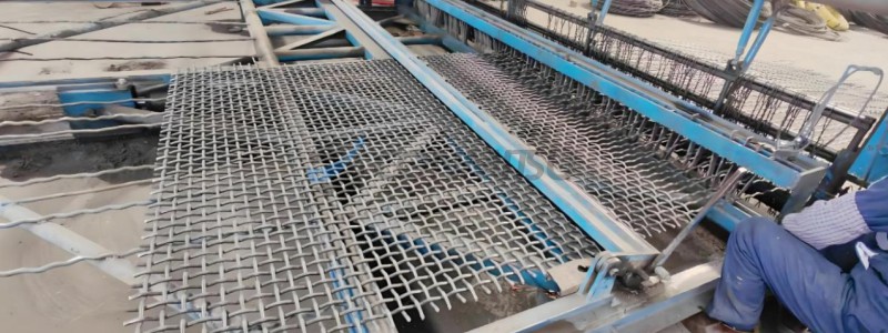 proses anyam wire screen